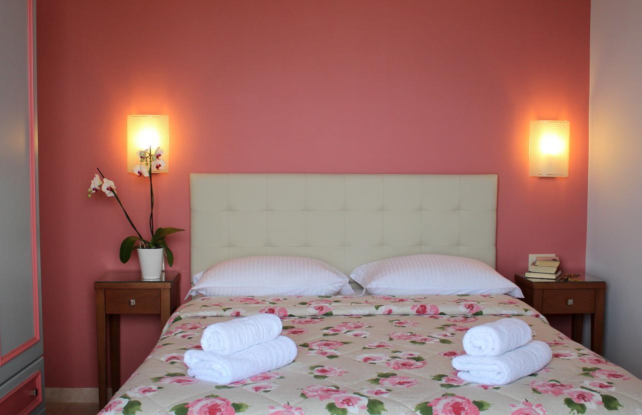 Amaryllis Hotel Apartments Tolo Room photo